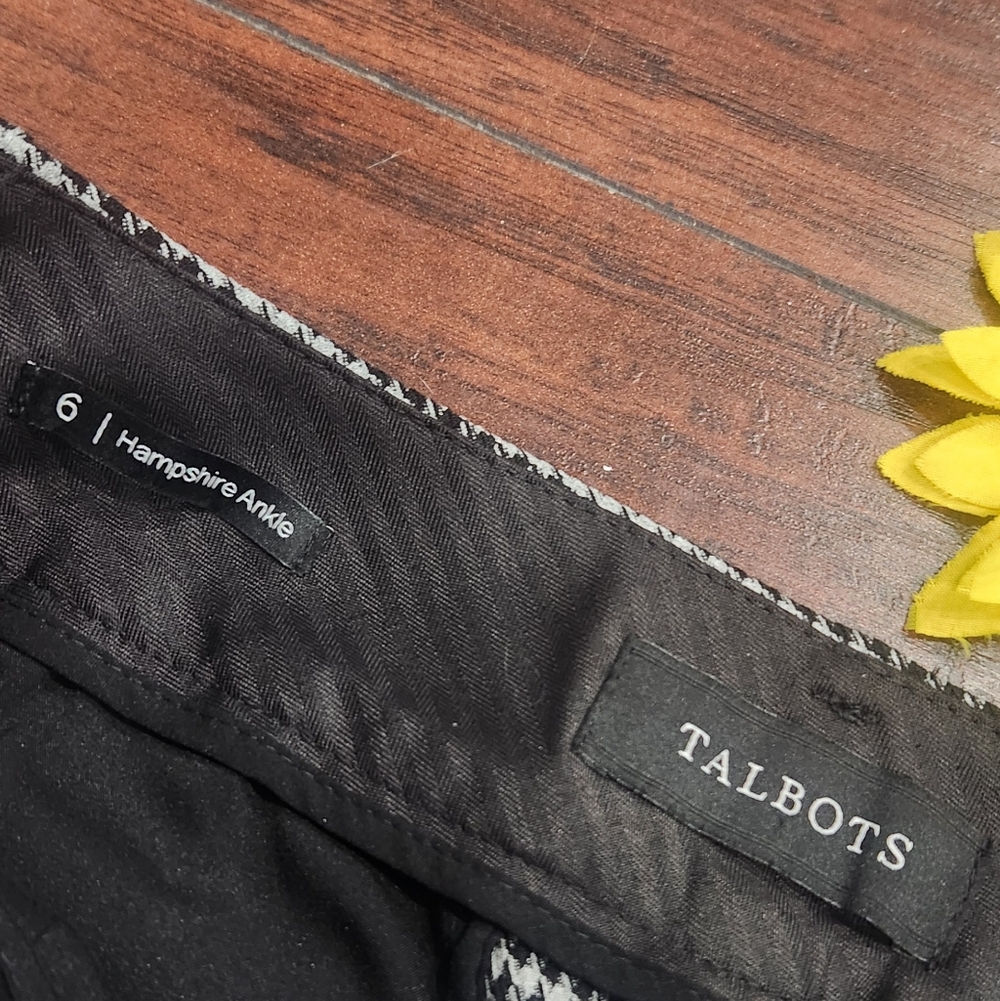 Talbots Hampshire Ankle Pants 🖤🤍 - Picture 4 of 9